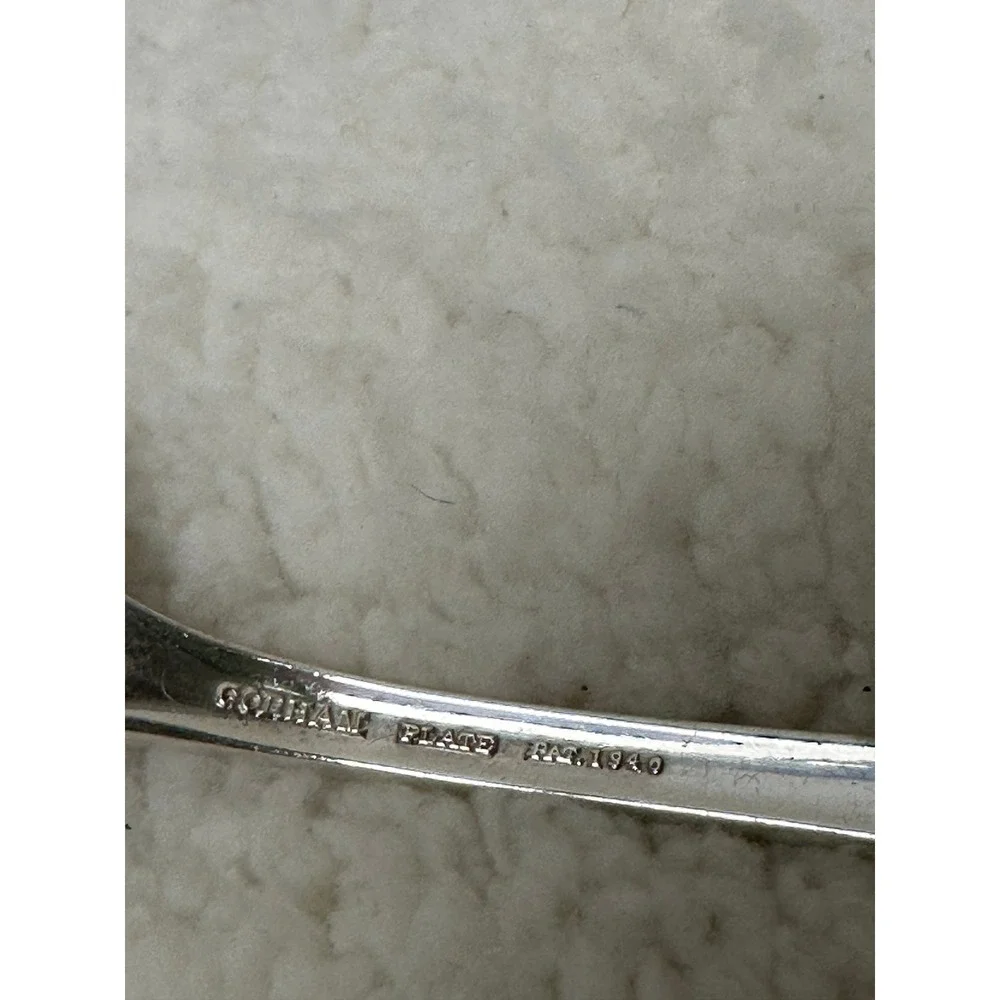 Gorham Silverplated Serving Spoon Silver Invitation Pattern 1940 Vintage 8.5